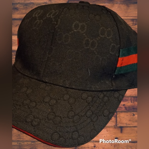 Black Gucci Hat - Picture 6 of 7